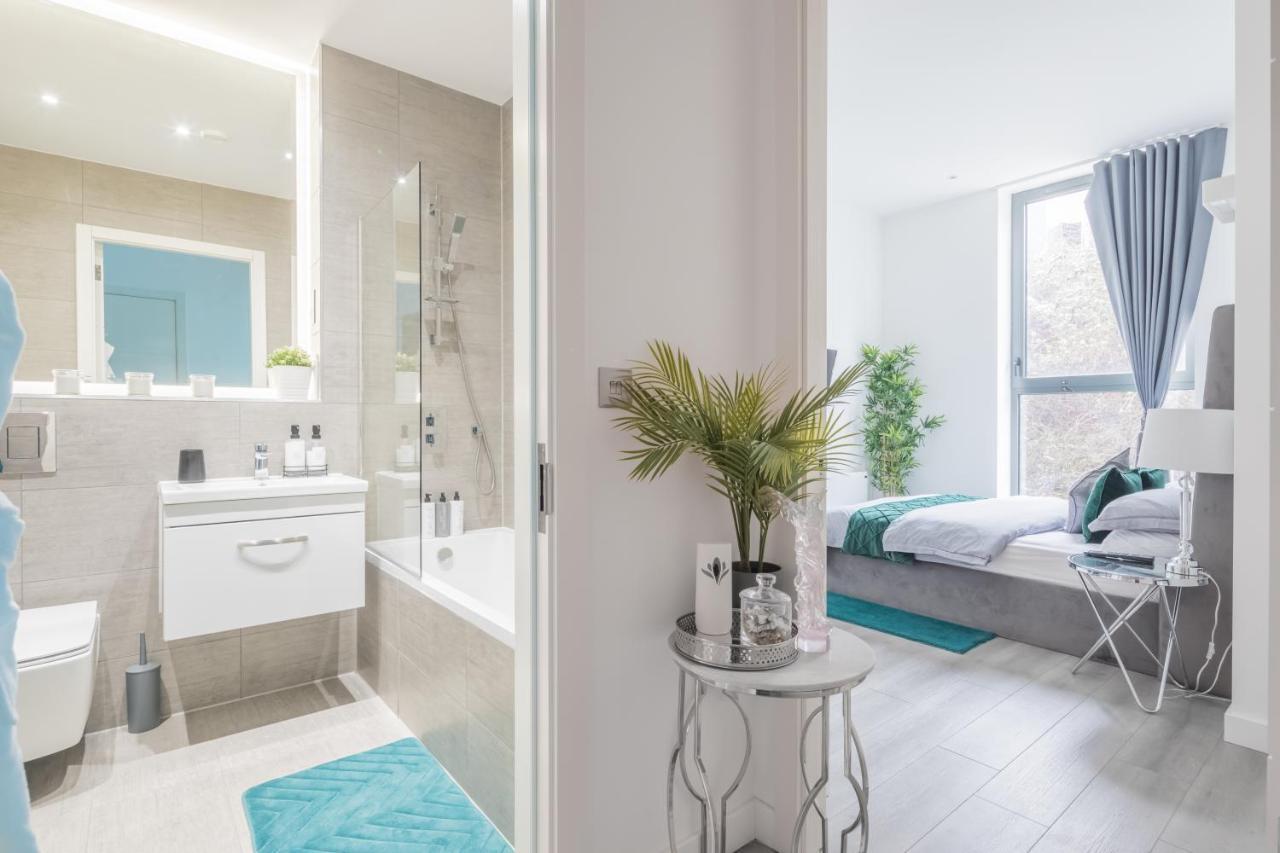 Elegant Apartment Milton Keynes Extérieur photo